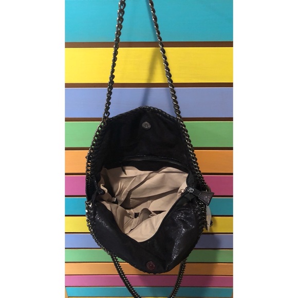 Chain Handle Bag - Picture 5 of 8